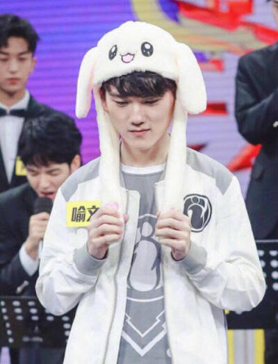 T1零封RNG，T1赛后采访表示重点警惕JDG上野