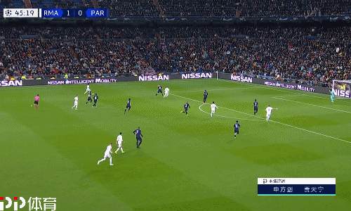 篮球火箭队内新星连续两场命中关键球